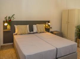 La FLEUR apartments，位于斯基亚索斯镇的酒店