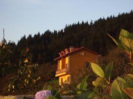 Alojamientos Rurales Peña Crespa，位于Tresvilla的酒店
