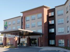 Holiday Inn Express & Suites - Summerville, an IHG Hotel，位于萨默维尔的酒店