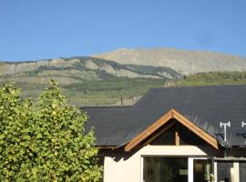 Casas con vista al Piltri，位于埃博森Cerro Perito Moreno Draglift附近的酒店