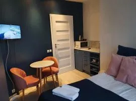 EURO-ROOM