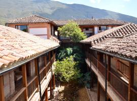 Hotel Plaza Mayor，位于莱瓦镇的酒店