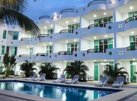 Costa Madero Resort，位于洛斯阿亚拉的酒店