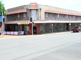 Royal Hotel Gympie，位于金皮的酒店