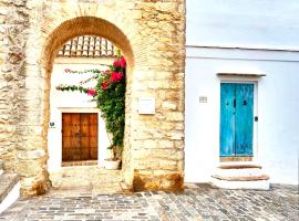 CASA PUERTA AZUL Absolutely the Best of Vejer! Casas Vejer Debra，位于贝赫尔-德拉弗龙特拉的酒店