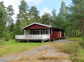 Chalet Forsviken - VMD049 by Interhome，位于卡尔斯塔德的乡村别墅