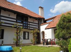 Chalet Lucie，位于Mnetěš的酒店