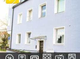 SUNNYHOME Monteurwohnungen und Apartments in Schwandorf，位于施万多夫的度假短租房