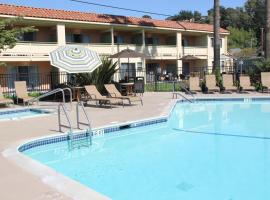 Rio Sands Vacation Rentals，位于阿普托斯的酒店