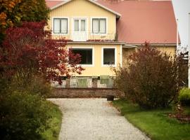 Gamla Gästgivaregården，位于Södvik的酒店