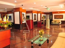 HOTEL KALAI，位于Kāyankulam的酒店