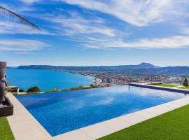 Villa Infinity Luxury Javea by Rock Rentals，位于哈维亚的度假屋