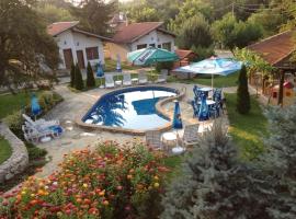 Guesthouse Nigovanka，位于Emen的酒店