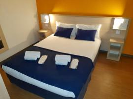 Budget Hotel Melun Sud - Dammarie Les Lys，位于达马利百合的酒店