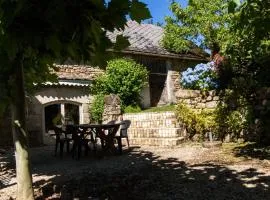 Gite E'table Charlannes