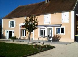 Chambre d'hôtes，位于Bleigny-le-Carreau的酒店