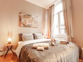Luxury Suites Palace by Rikas Hotels，位于安特卫普的酒店