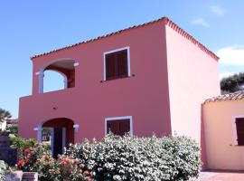 casa rosa nel residence mirice con piscina ,wifi,climatizzatore - vicino al mare，位于阿列恩图的酒店
