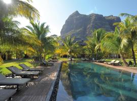 Dinarobin Beachcomber Golf Resort & Spa，位于勒莫尔尼的酒店