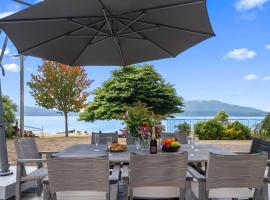 Winstone Cottage - Waterfront Lake Tarawera Home，位于Lake Tarawera的度假屋