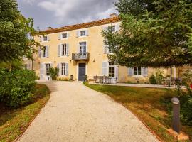 Le Castel Pierre - 7ch&7sdb avec clim, piscine XL, salle fitness et sauna pour 18 personnes，位于Lagraulet-du-Gers的酒店