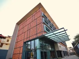 E.05 City Inn，位于阿鲁法科钦国际机场 - COK附近的酒店