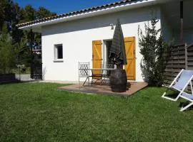 Maison calme avec jardin et parking privés