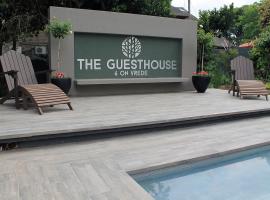 The Guesthouse 6 on Vrede，位于约翰内斯堡的带泳池的酒店