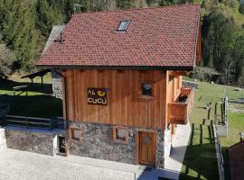 Chalet Al Cucù，位于奥瓦罗的酒店