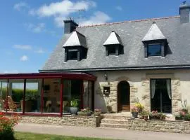 Holiday Home in Pédernec near Forest