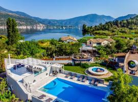 Boat Villa，位于耶尼翁的带泳池的酒店