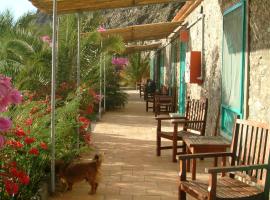 Hotel Finca El Cabrito，位于戈梅拉岛圣塞瓦斯蒂安的酒店