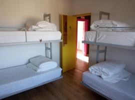 Albergue Fresno de Cantespino - La Tormenta，位于Fresno de Cantespino的酒店