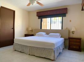 Casa Oyamel, Private Room in the heart of cancun，位于坎昆安德烈斯金塔纳罗奥体育场附近的酒店
