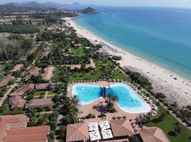 Hotel Garden Beach，位于卡斯蒂亚达斯的酒店