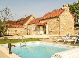 Holiday Home in Cressensac with Pool