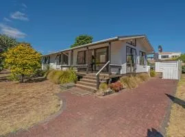 Champion Bach - Pauanui Holiday Home