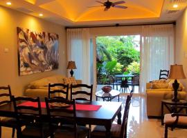 Tamarindo Condo 206 Matapalo，位于塔马林多的酒店