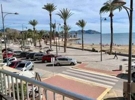 Apartamento en primera linea de playa con vistas