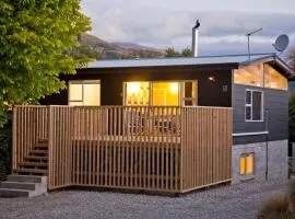 Number 10 Arrowtown Sleeps 12