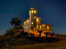 Lighthouse By The Sea，位于圣乔治岛的海滩短租房