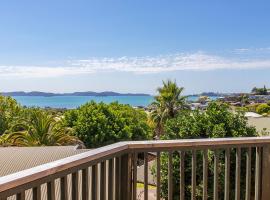 Kawau Vista - Snells Beach Holiday Home，位于Snells Beach的别墅