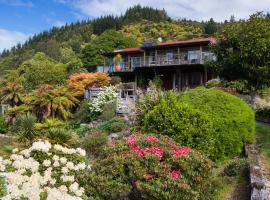 Tasman Hideaway - Marahau Holiday Home，位于玛拉豪的度假屋