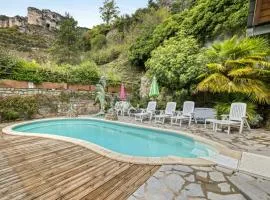 Villa spacieuse à Saint-Pierre-des-Tripiers avec piscine privée