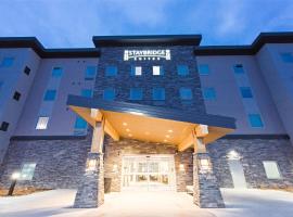 Staybridge Suites - Denver North - Thornton, an IHG Hotel，位于桑顿的带按摩浴缸的酒店
