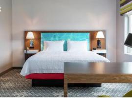 Hampton Inn & Suites Marshfield, Wi，位于Marshfield的酒店