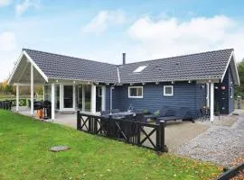 12 person holiday home in Hals