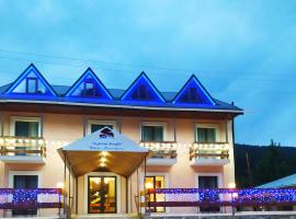 Hotel White Mountains • თეთრი მთები，位于梅斯蒂亚的酒店