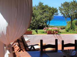 Villa con discesa privata a mare，位于维拉西米乌斯的酒店