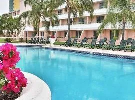 卡斯塔韦斯套房度假村酒店